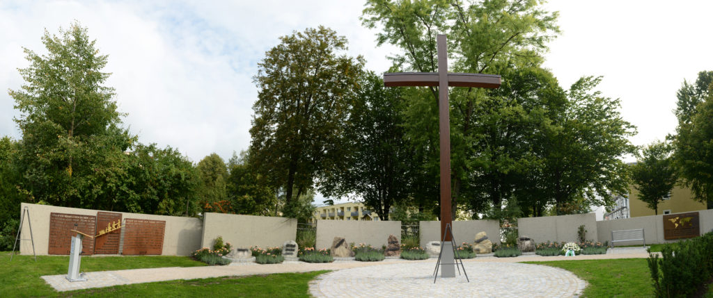 Kreuz auf dem Friedhof